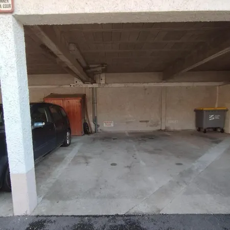 T2 Cosy Dans Le Centre Parking